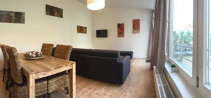 Amaroo Bb40 Отель Потсдам